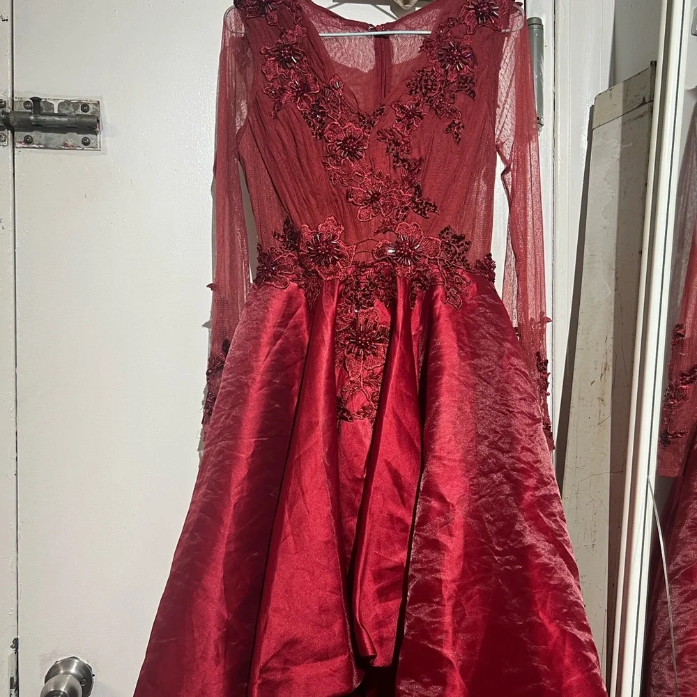 Elegant Red Floral Evening Dress